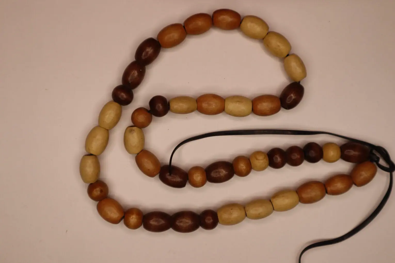 Stylish two-tone wooden bead jewelry